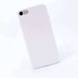 Чехол для iPhone 7 / 8 / SE 2020 пластиковый прорезиненный, белый